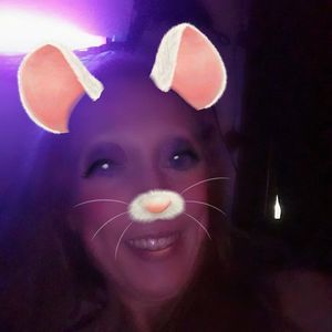 Meet your Posher, Denise